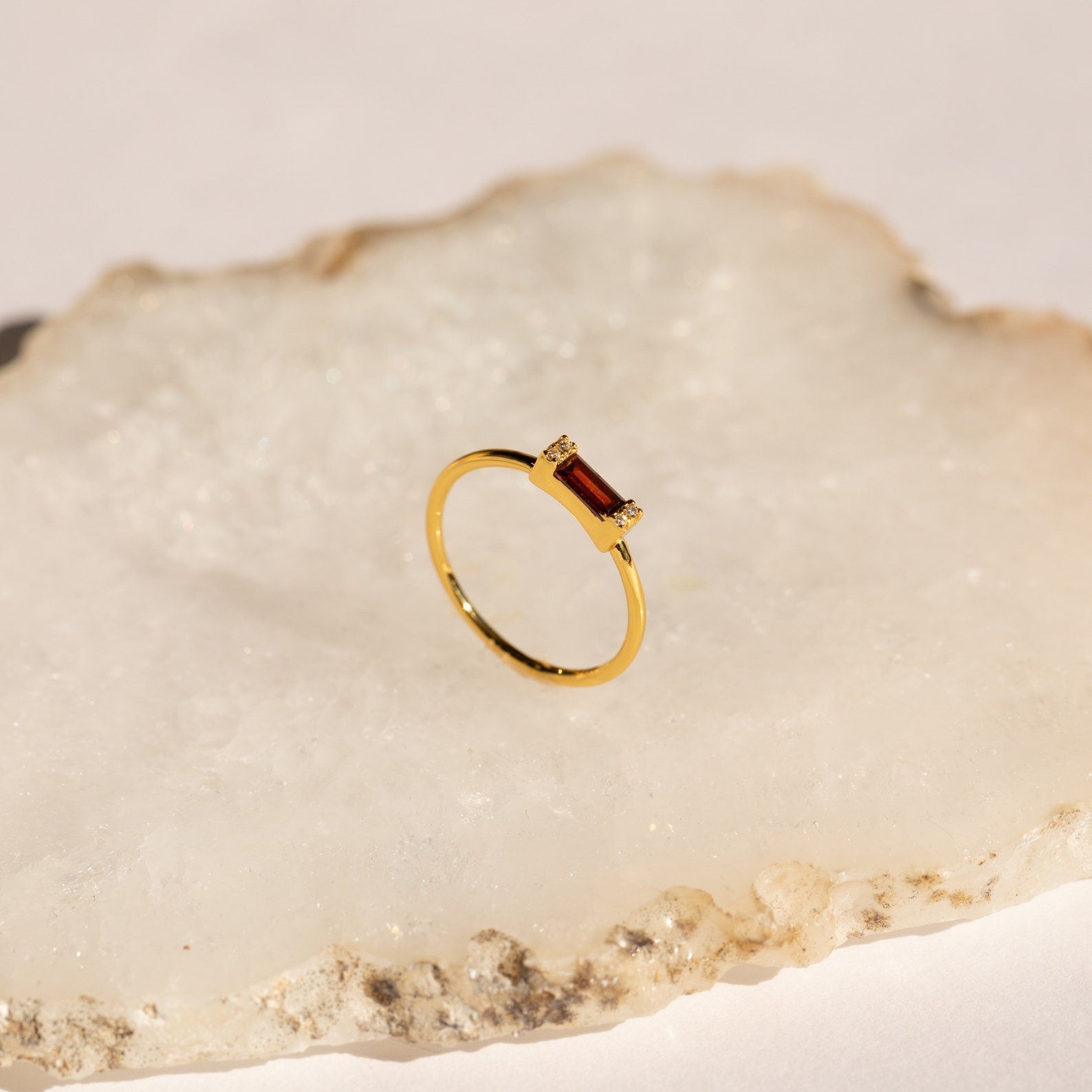 Empire Garnet Ring 18K Gold